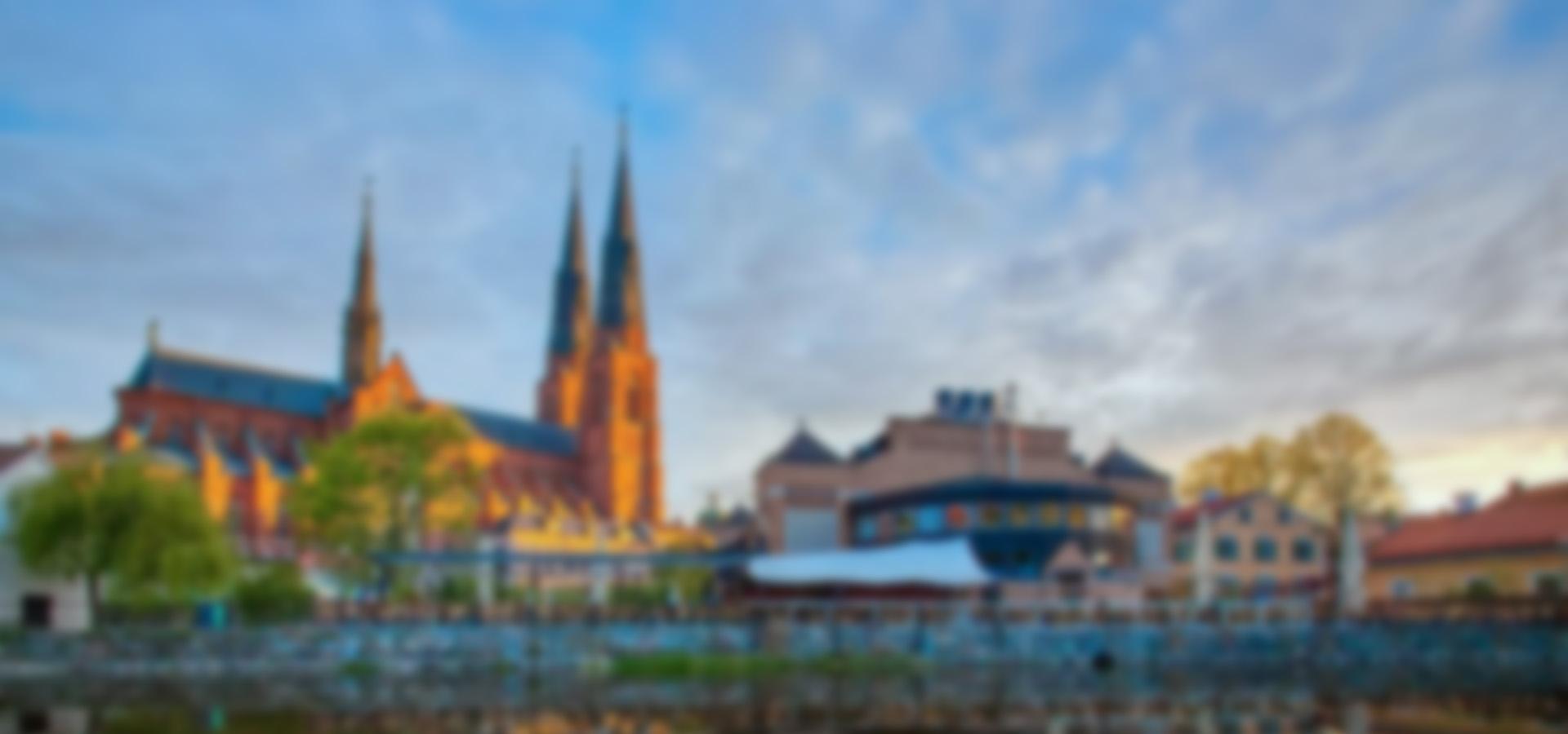 Uppsala, en stad med blandad bebyggelse.